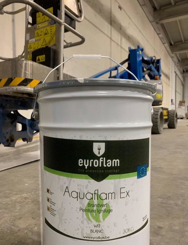 Brandwerende coating aangebracht op staalstructuur